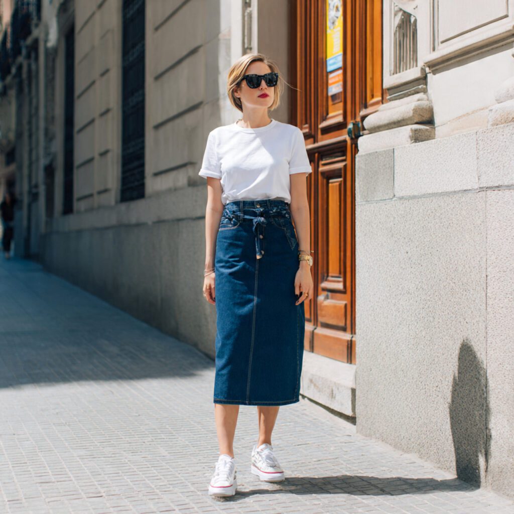 trendy_dark_wash_high_waist_denim_midi_skirt_white